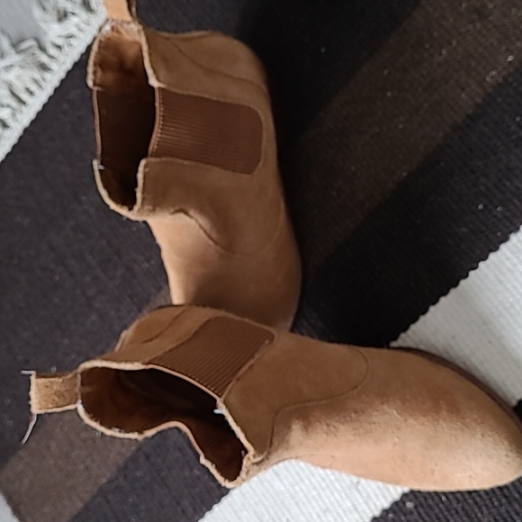 Gap Suede Cowboy Booties Sz 8 - Picture 3 of 6